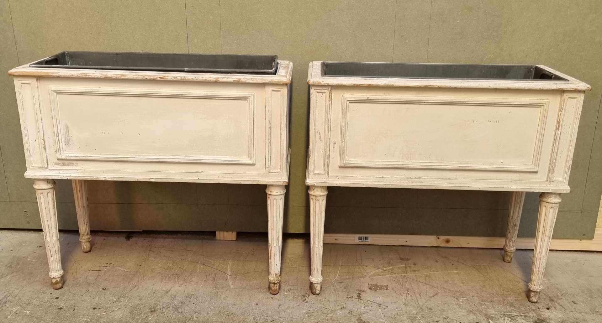 A pair of Louis XVI style white painted rectangular jardinieres, 66cm wide. - Image 2 of 3