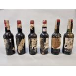 Six half bottles of Oloroso Viejisimo Sherry, Antonio de la Riva (1940s bottling). (6)