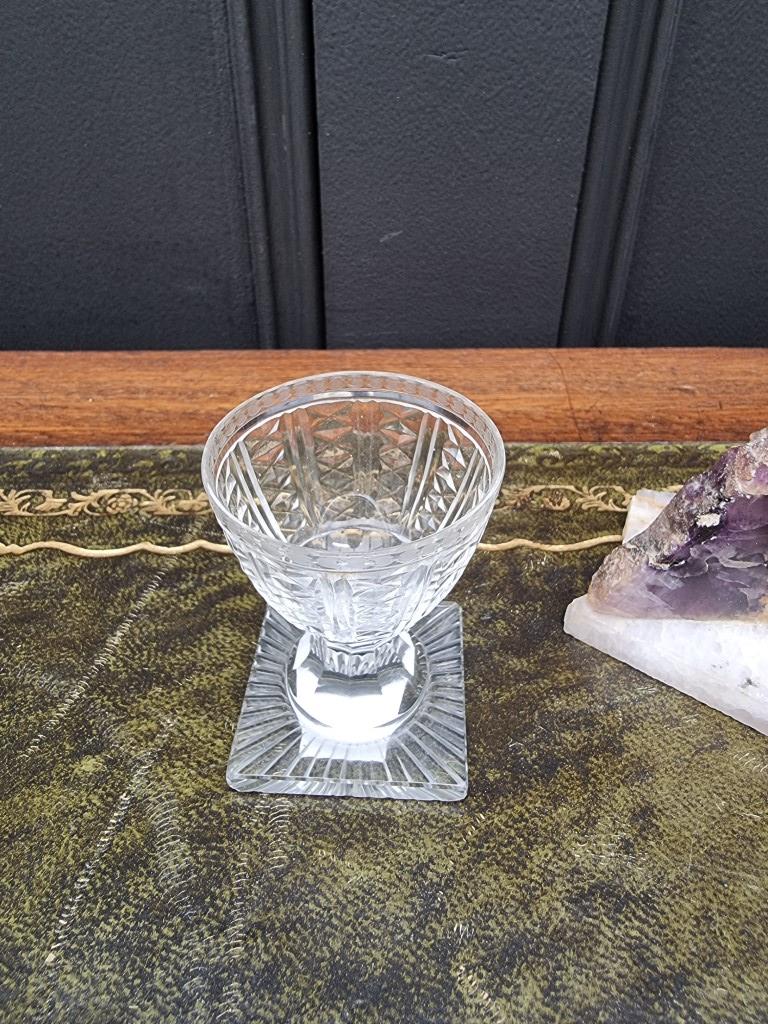 An unusual small 19th century cut glass pedestal egg cup, 6.3cm high; together with a Blue John - Image 4 of 6