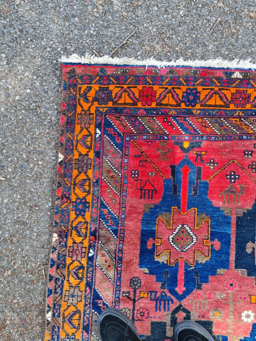 A Persian carpet, having central floral medallion, with floral decoration to central field, 392 x - Image 12 of 12