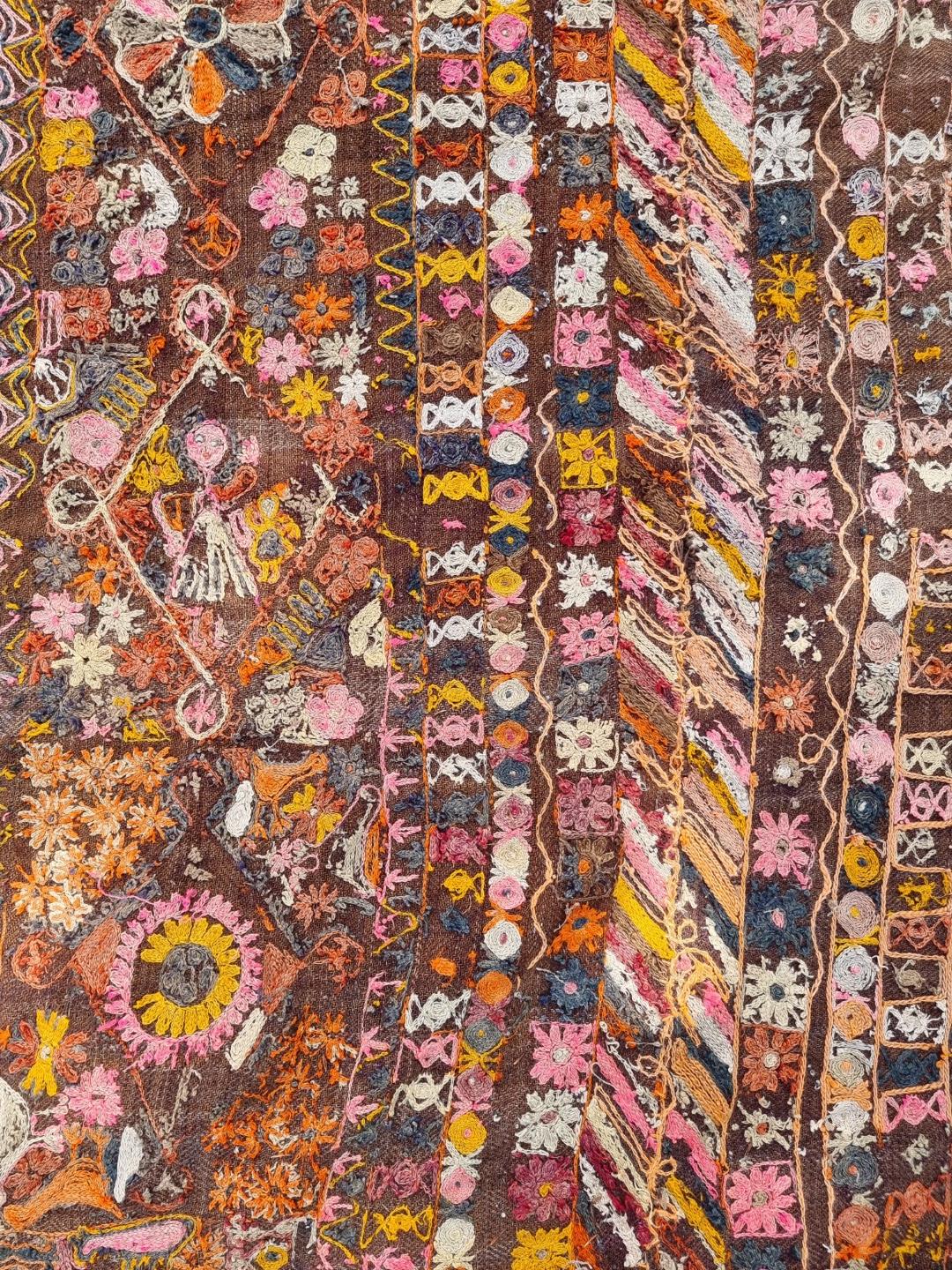 A floral flatweave rug, 226 x 168cm. - Image 5 of 8