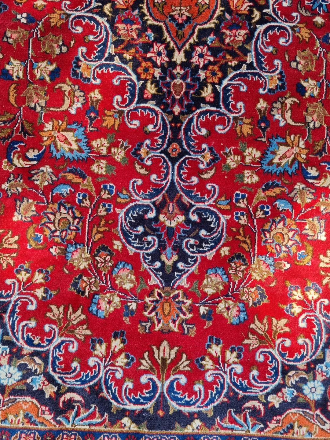 A Persian carpet, having floral central medallion, with floral cartouches to each corner, 293 x - Image 3 of 7