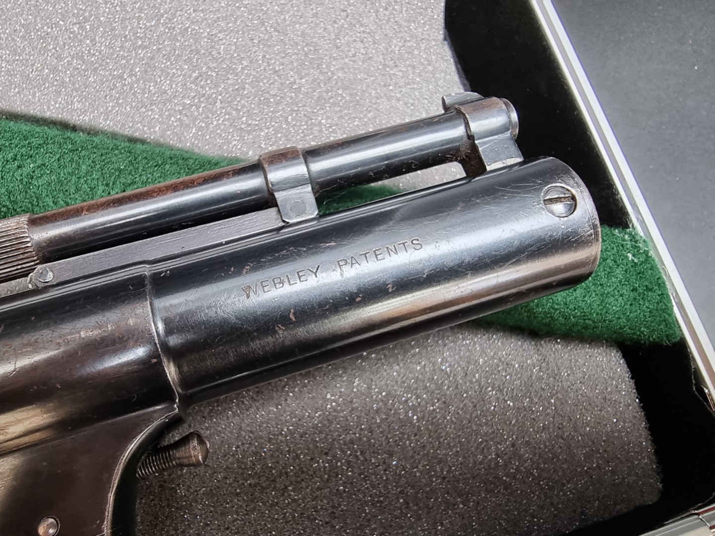 A Webley Mark 1 .177 cal air pistol, serial no.274, in aluminium case. - Image 5 of 6