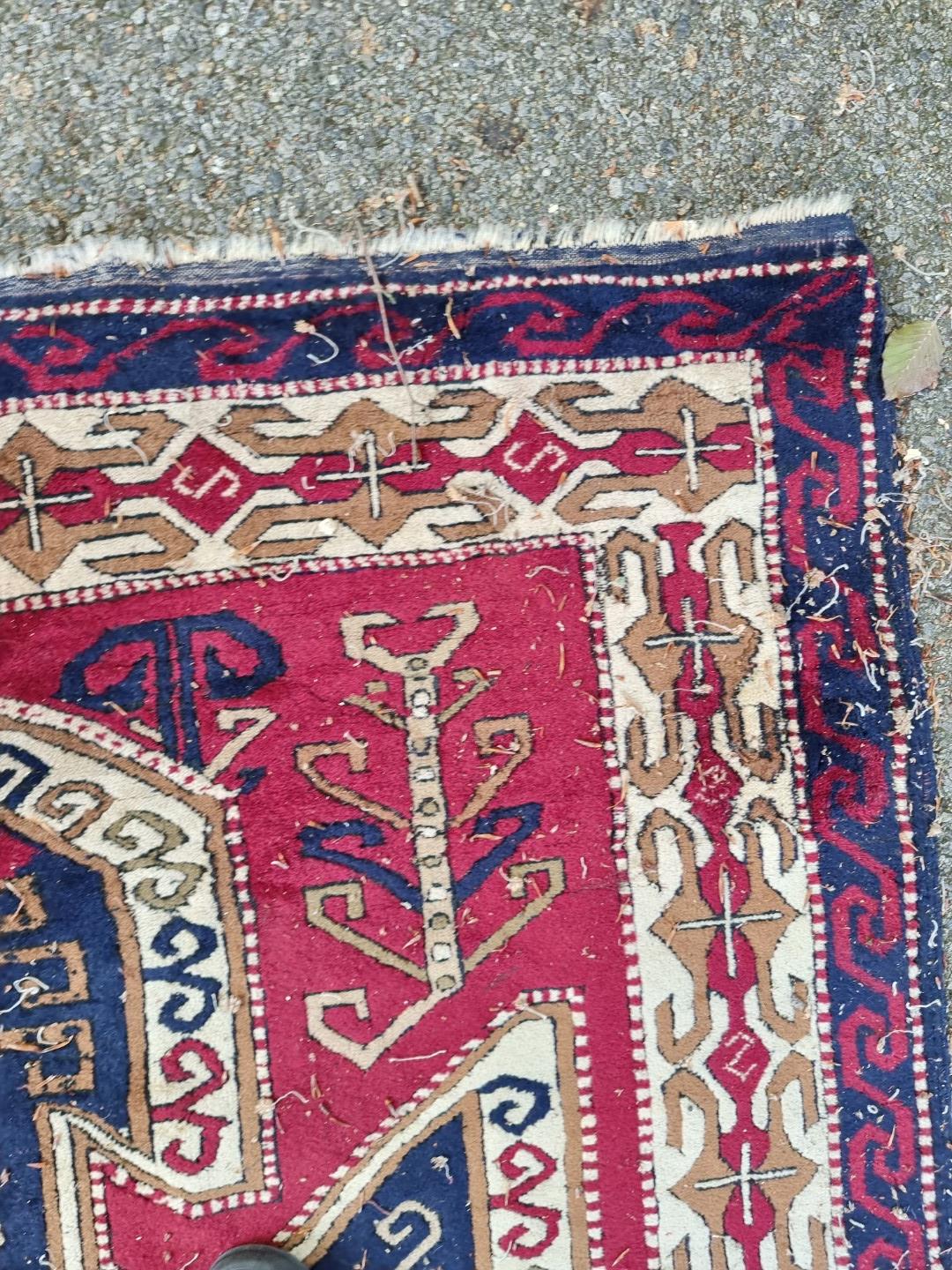 An old Karabakh rug, 198 x 148cm. - Image 6 of 7