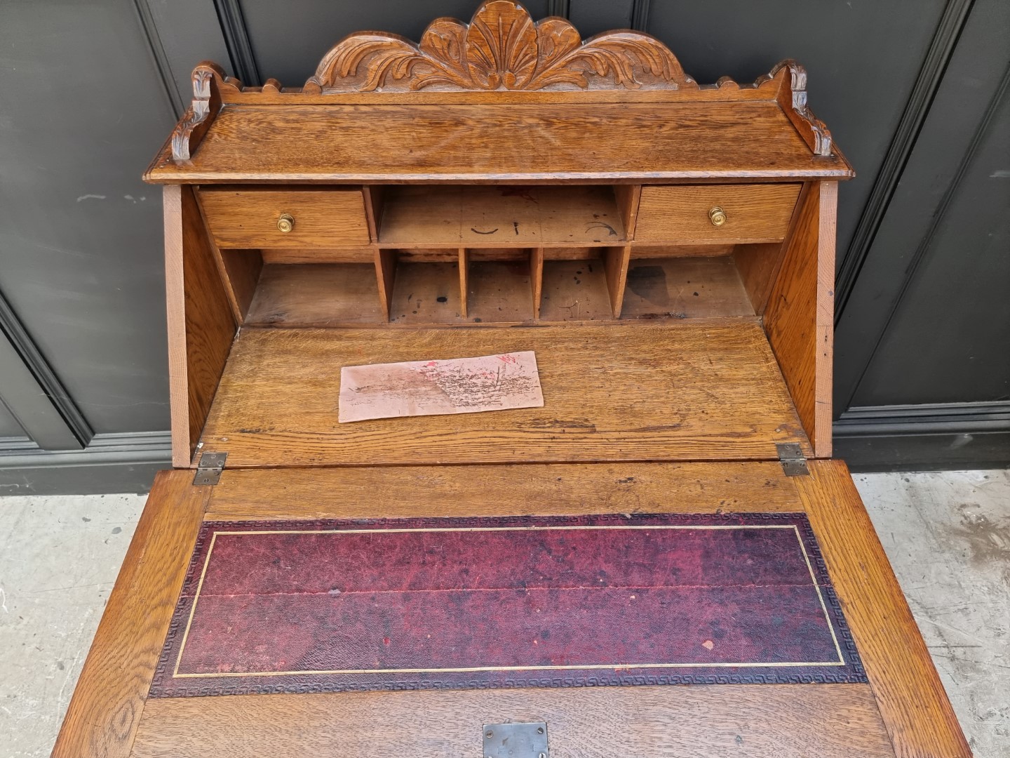 A late 19th/early 20th century carved oak bureau, 91cm wide. - Image 6 of 6