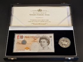 Coins: a Royal Mint 'Golden Jubilee 1952-2002' silver proof crown and £10 banknote set, with CoA