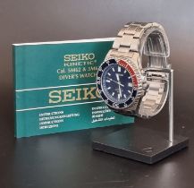 A Seiko stainless steel Kinetic wristwatch, Ref. 5M62-0A10.