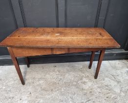 An 18th century oak dropleaf side table, 121cm wide.