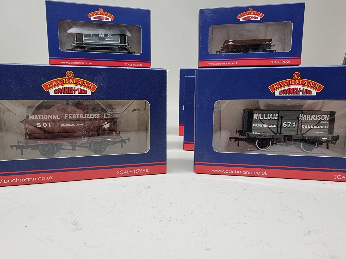 Bachmann: two locomotives, comprising LMS No.1725 and GWR No.5513; together with six freight wagons, - Image 2 of 5