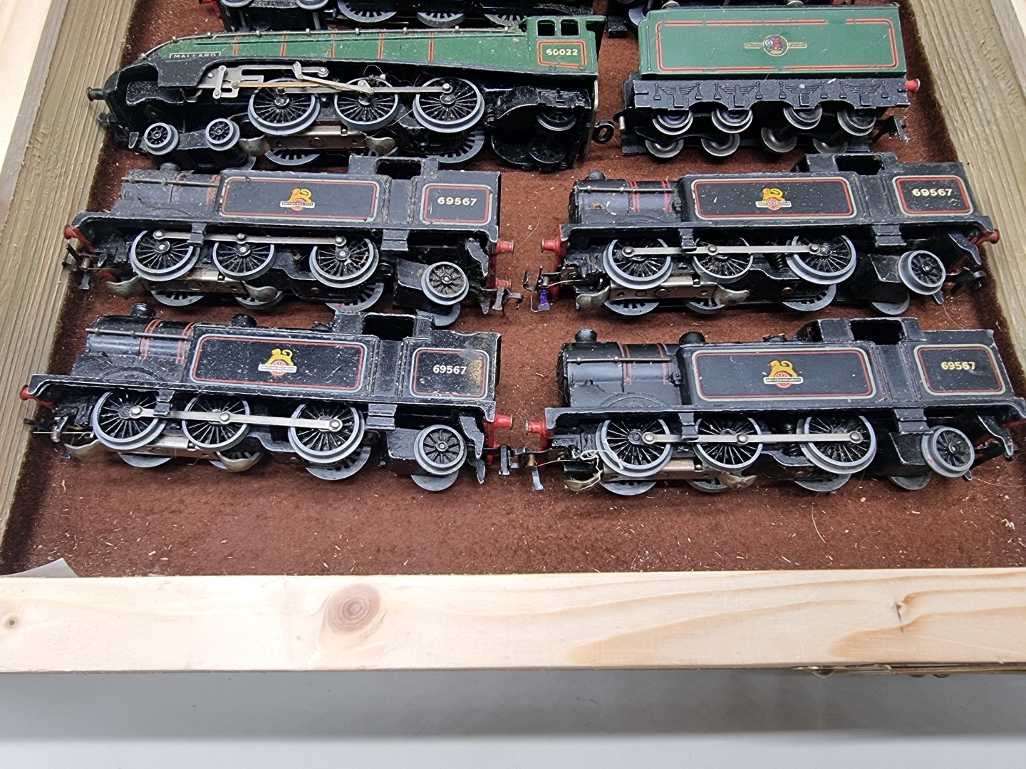 Hornby: a collection of nine 00 gauge locomotives, five having related tenders, to include ' - Image 5 of 5