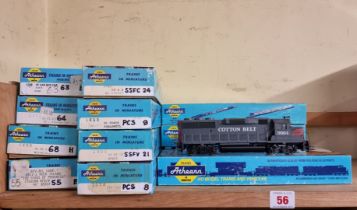 Athearn: a collection of HO gauge, comprising: 4 locomotives, to include 'Cotton Belt' and '