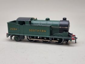 Hornby Dublo: a Southern Railways locomotive, No. 2594.