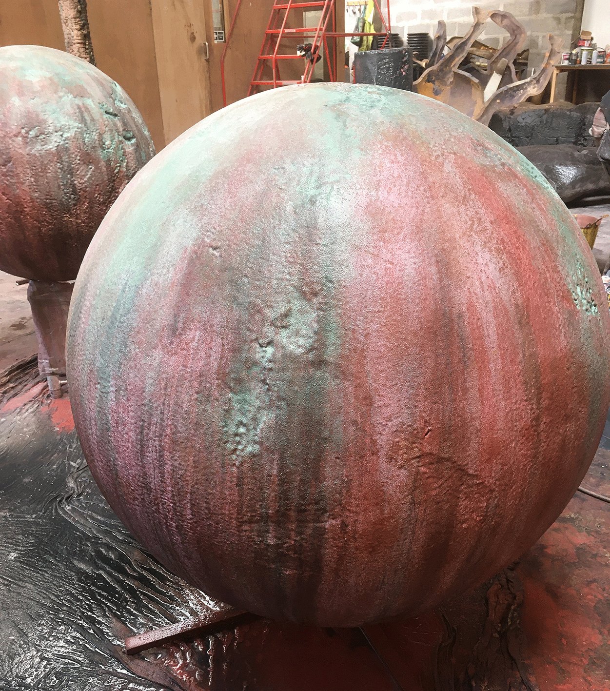 Three polyurethane resin spheres - Image 5 of 5