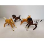 x4 Beswick foals - x2 'Bay' and x2 'Palomino'