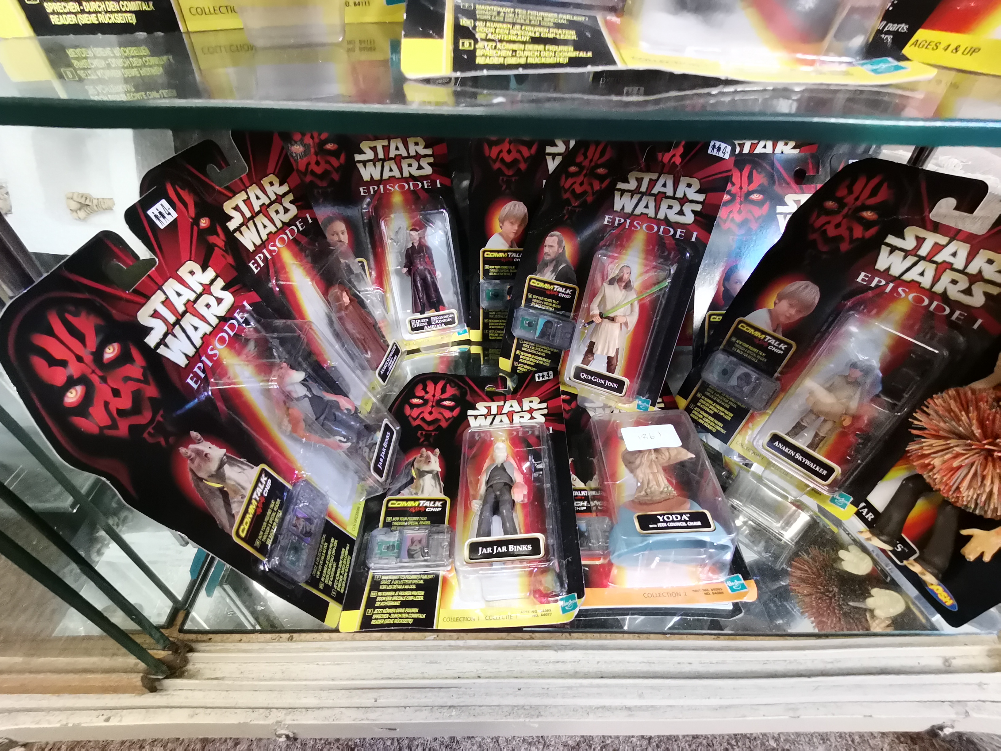 Over 50 boxed Star Wars figures - Image 12 of 12