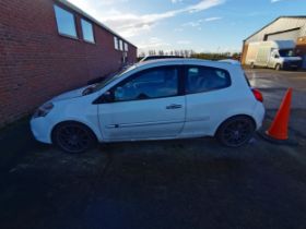 Renault Clio NX10VNG 1461CC DIESEL modified suspension and looks like a Clio sport