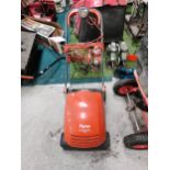 Flymo Lawnrake Compact 3400