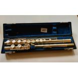 Buffet flute series II in case