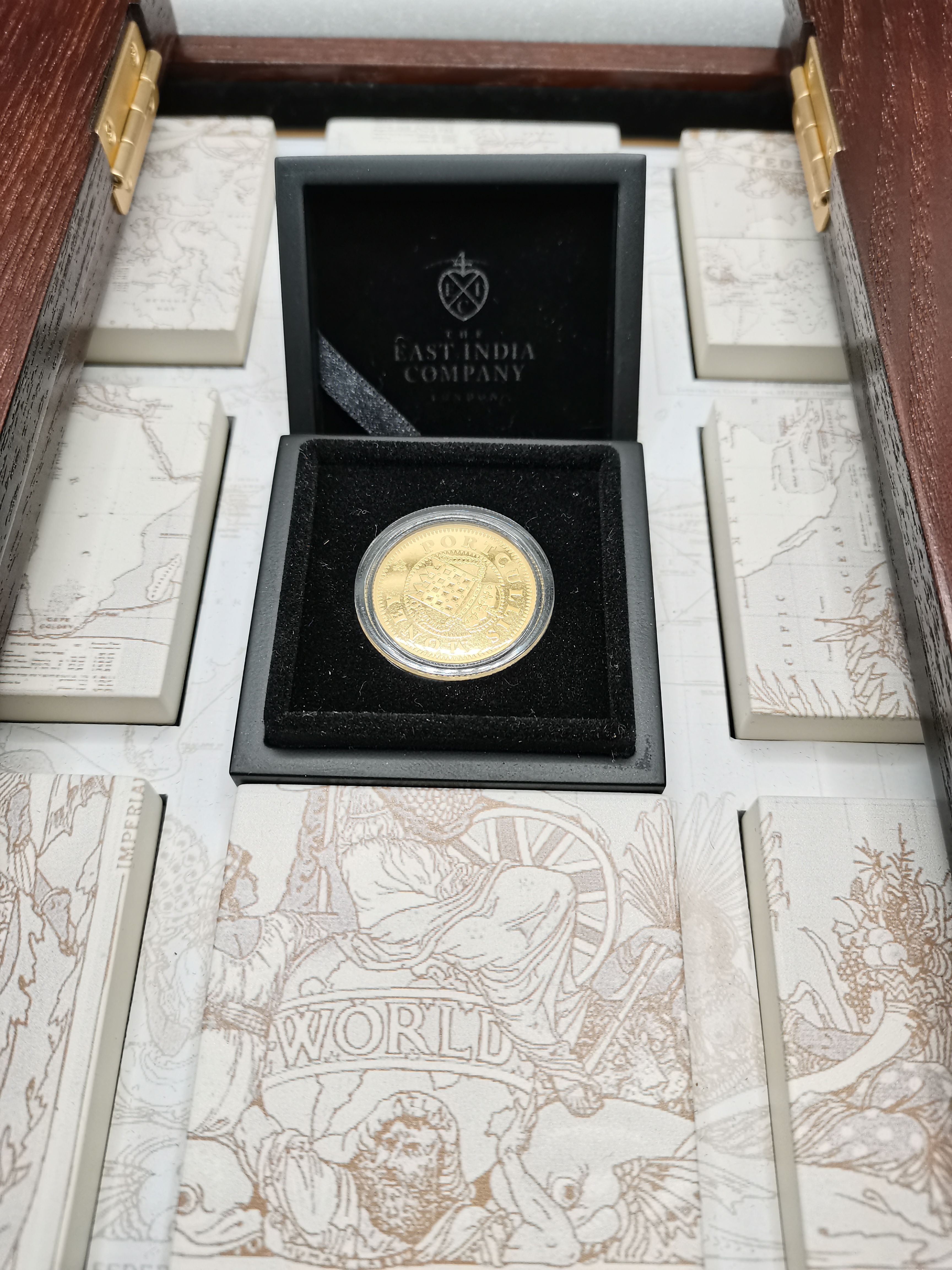 The 2019 East India company gold proof Empire coll - Image 2 of 14