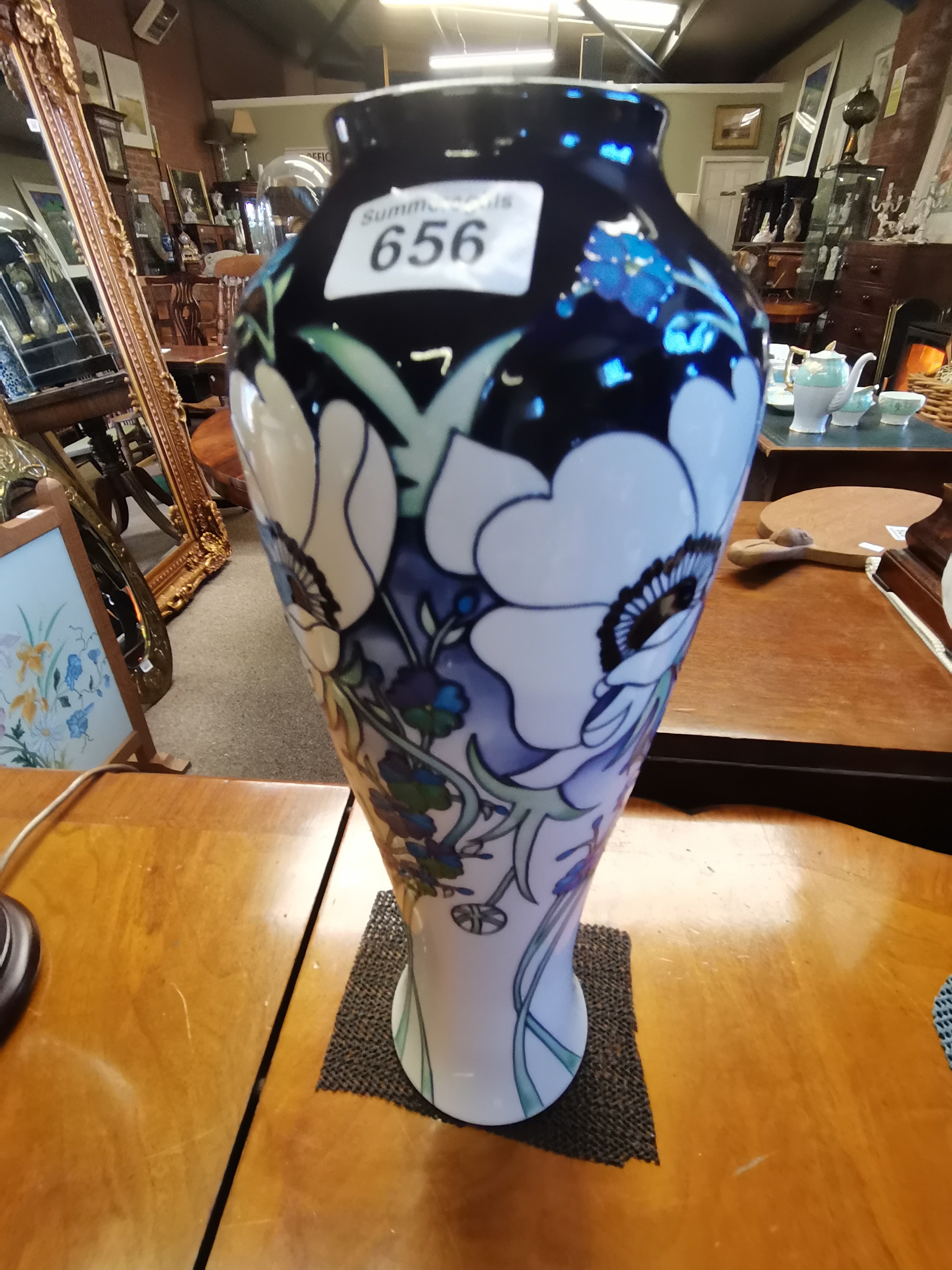 \Moorcroft White Splendour Vase