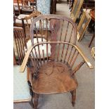 Low back Windsor chair