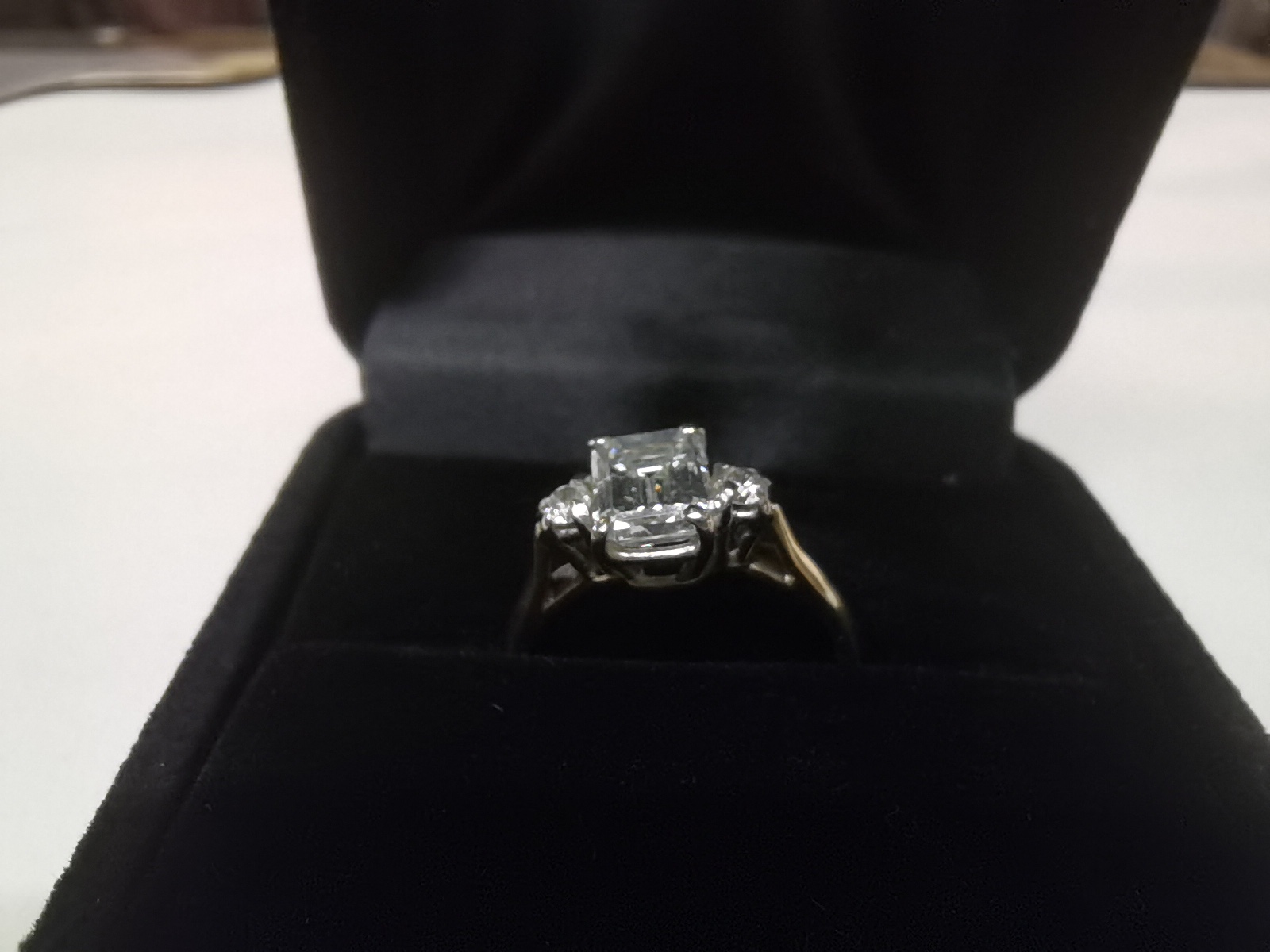 Diamond Ring - Emerald Cut 1.03 with 10 points either side in 18carat yellow gold size J - Image 9 of 9