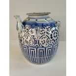 Chinese Qianlong blue and white porcelain wedding teapot -