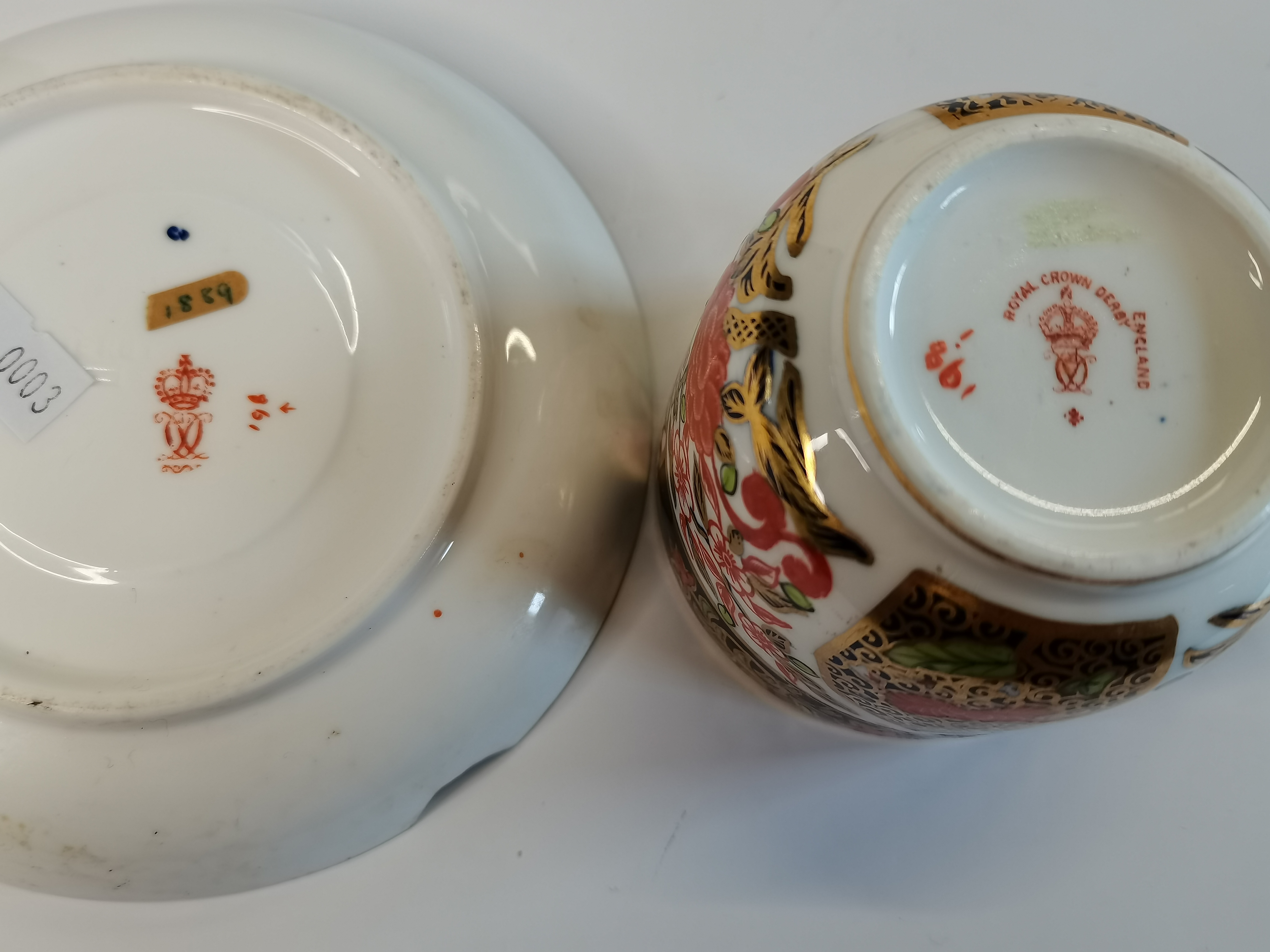 x4 Crown Derby cups and saucers - Image 5 of 6