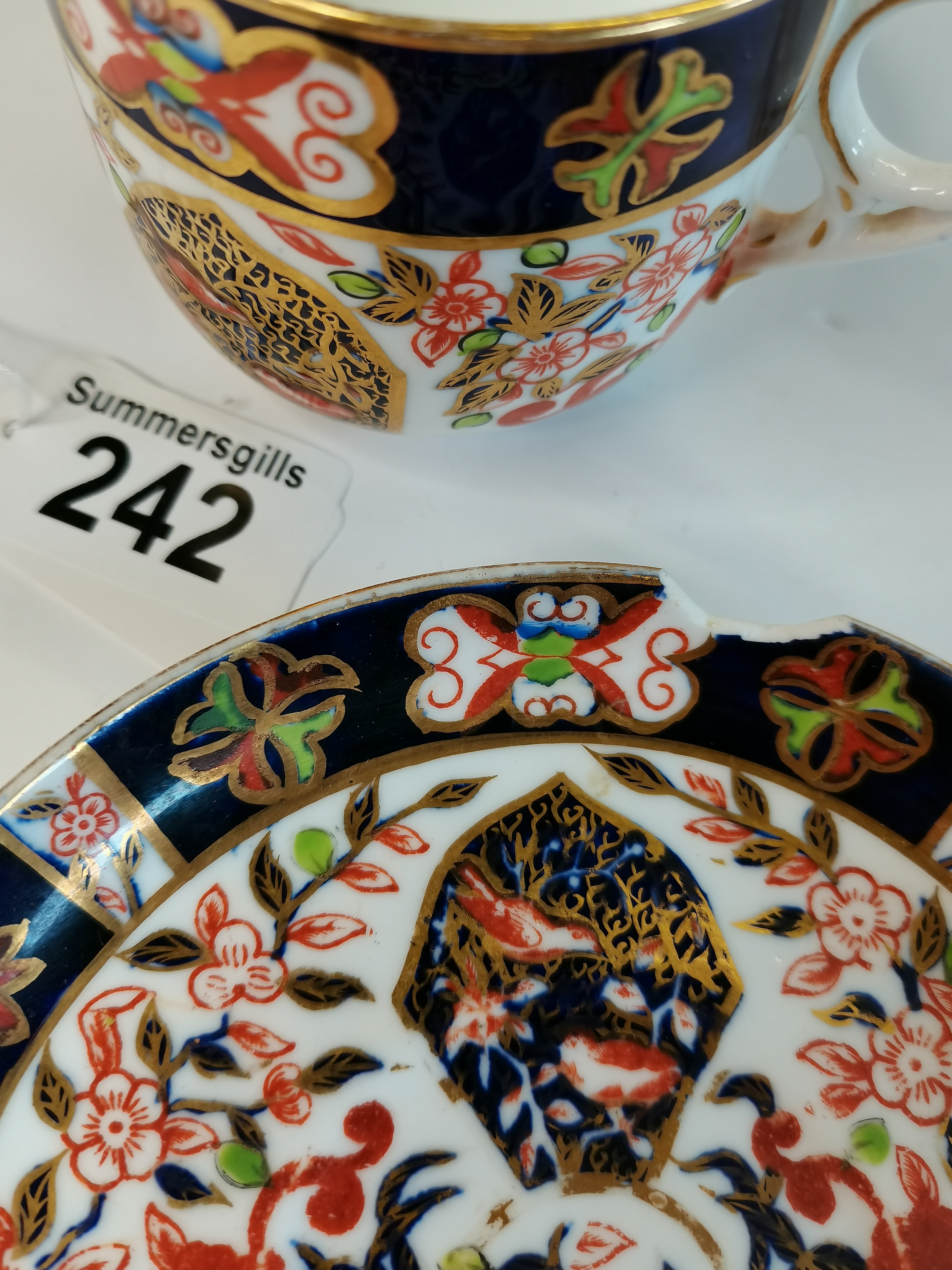 x4 Crown Derby cups and saucers - Image 4 of 6