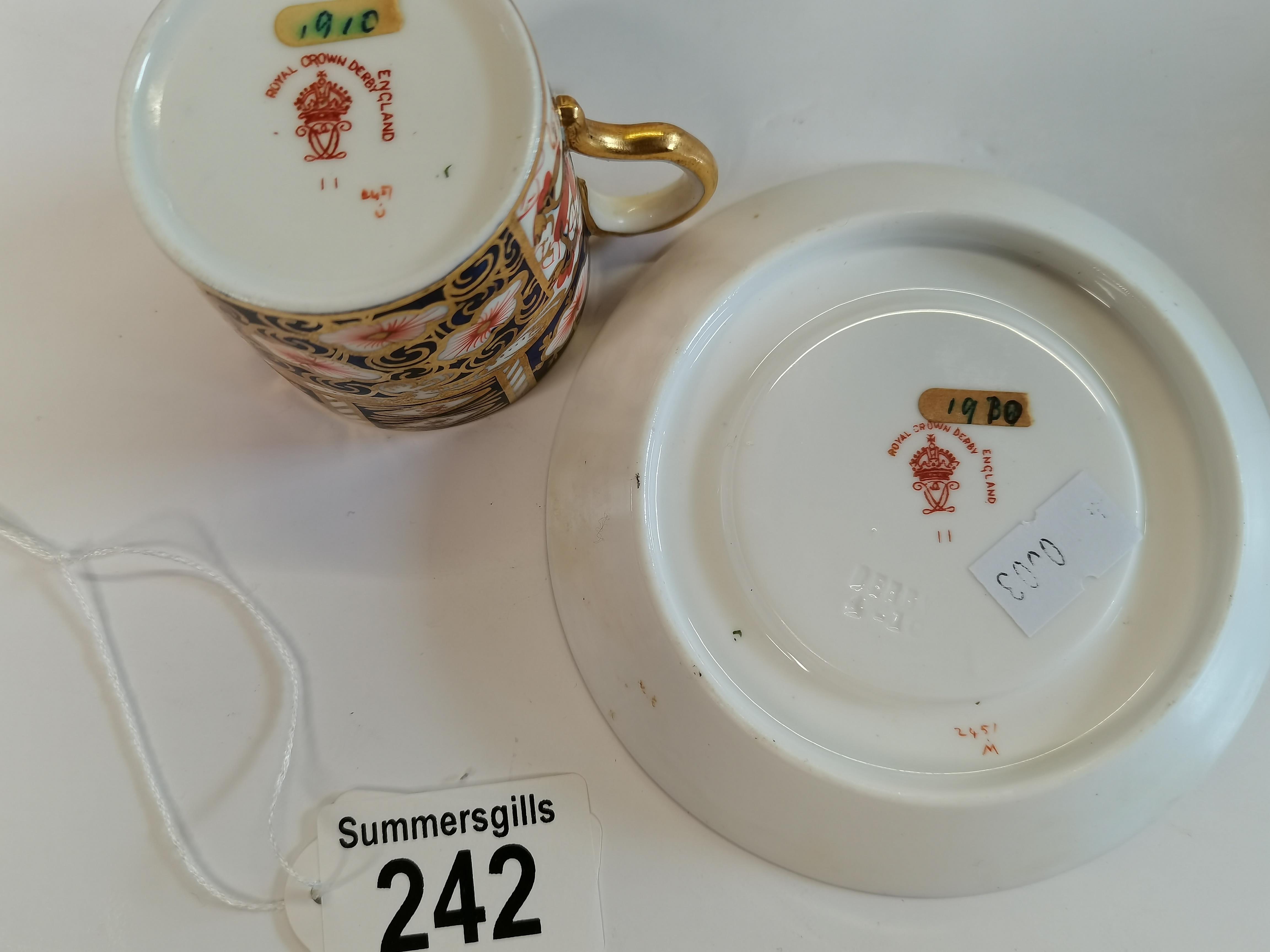 x4 Crown Derby cups and saucers - Image 2 of 6