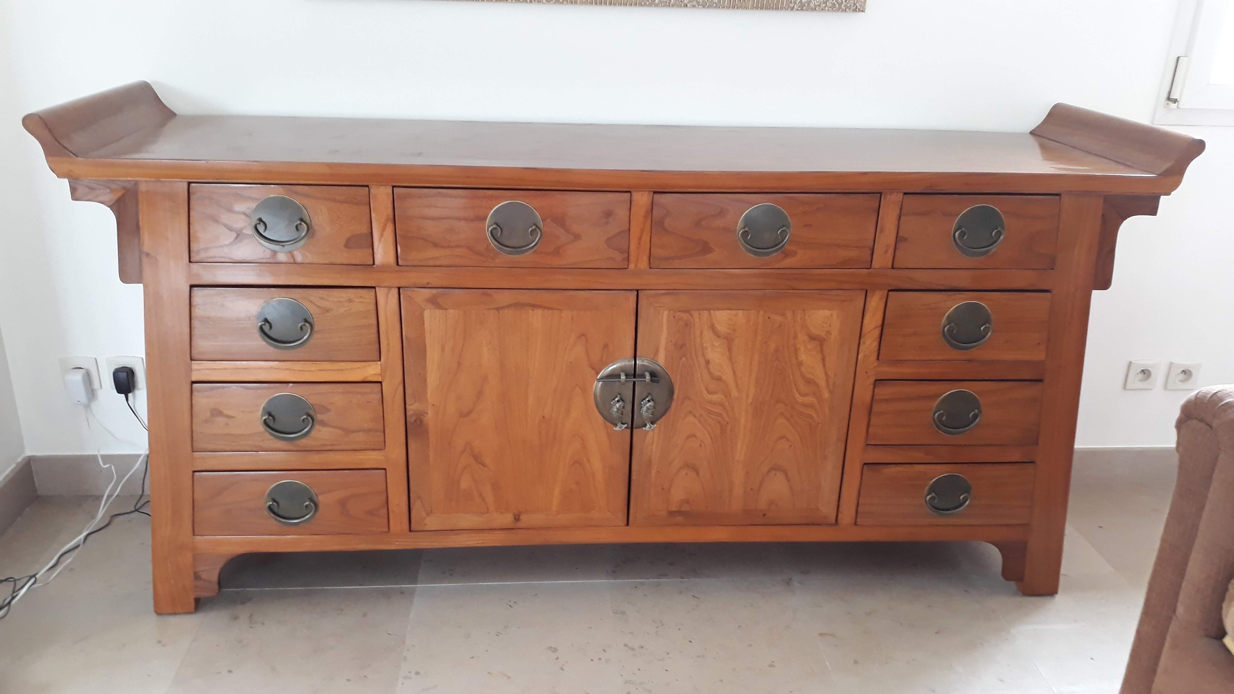 A beautiful Teak Chinese Sideboard with brass handles - Image 3 of 3