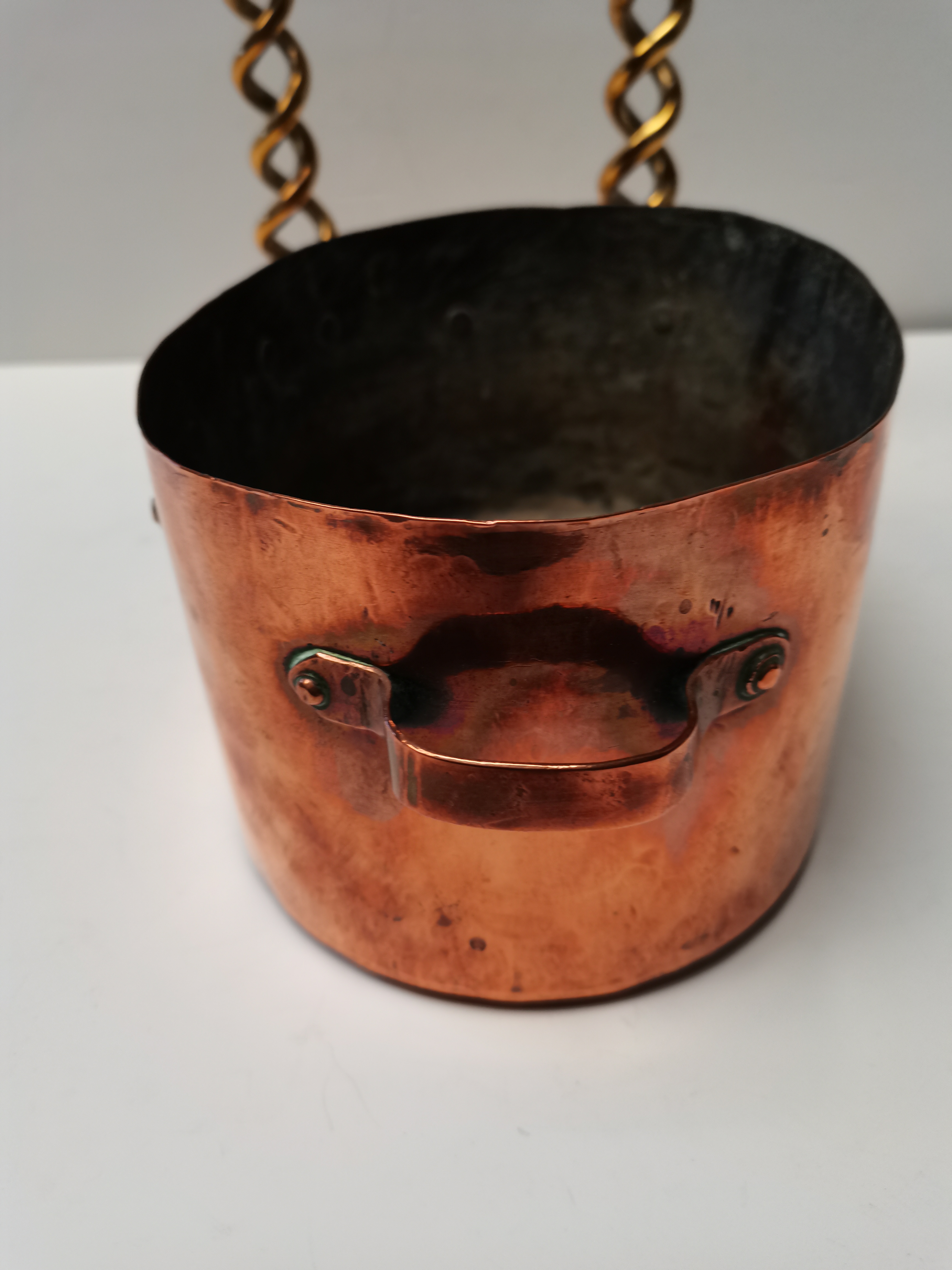 French Copper Sauté Pan 25cm x 17cm plus 2 brass candle sticks - Image 4 of 7