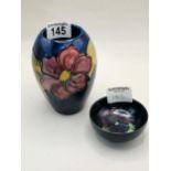 Moorcroft Small round blue dish - poppy pattern