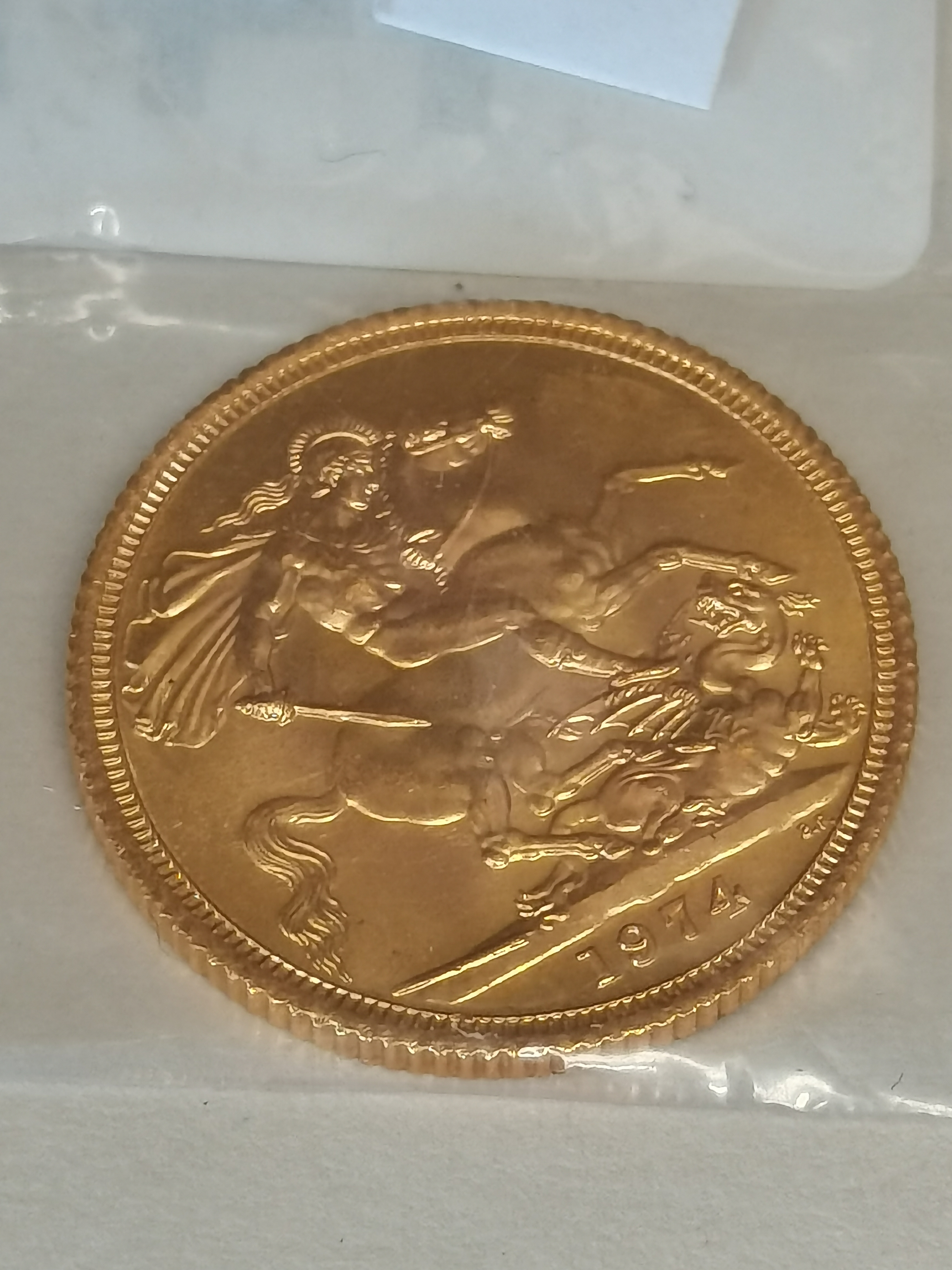 Gold Sovereign 1974 8grams - Image 2 of 2