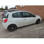 Renault clio NX10VNG 1461CC DIESEL modified suspension and looks like a Clio sport 133,000 miles mo