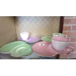 Mailing Lustreware x3 cups and 4 saucers plus x2 bowls and a vase