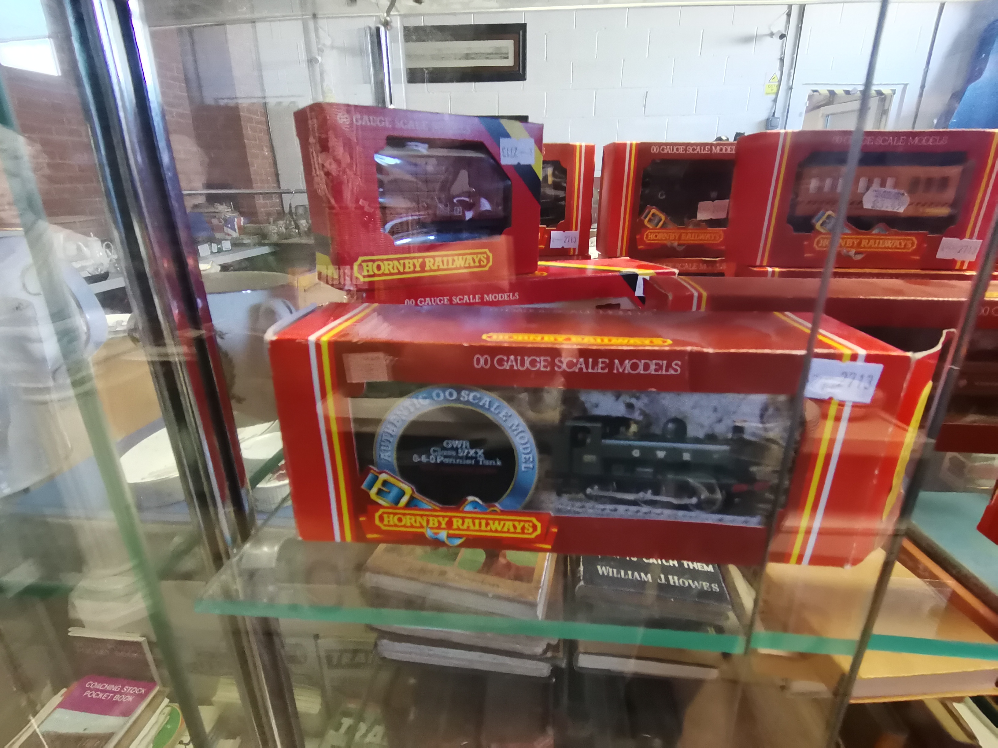 13 Boxed Hornby Trains/Rolling Stock - Image 3 of 6