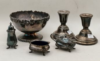 A SMALL GROUP OF SILVER AND SILVER PLATE
