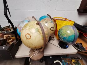 6 x World Globes
