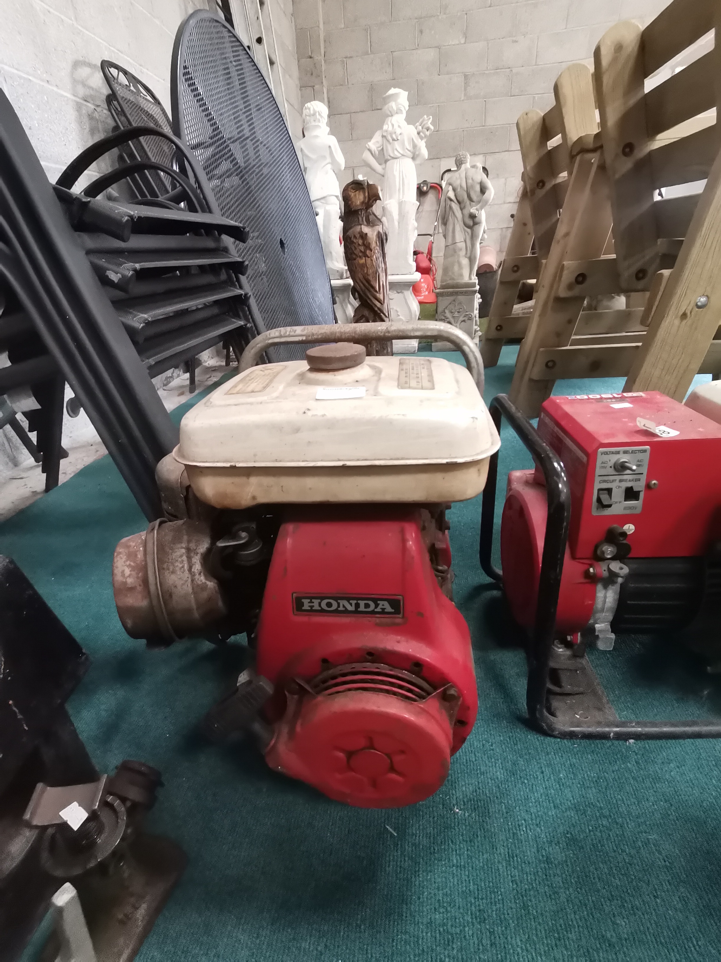 x2 Honda Petrol Generator EG 1500 & EG1900 - Image 3 of 4