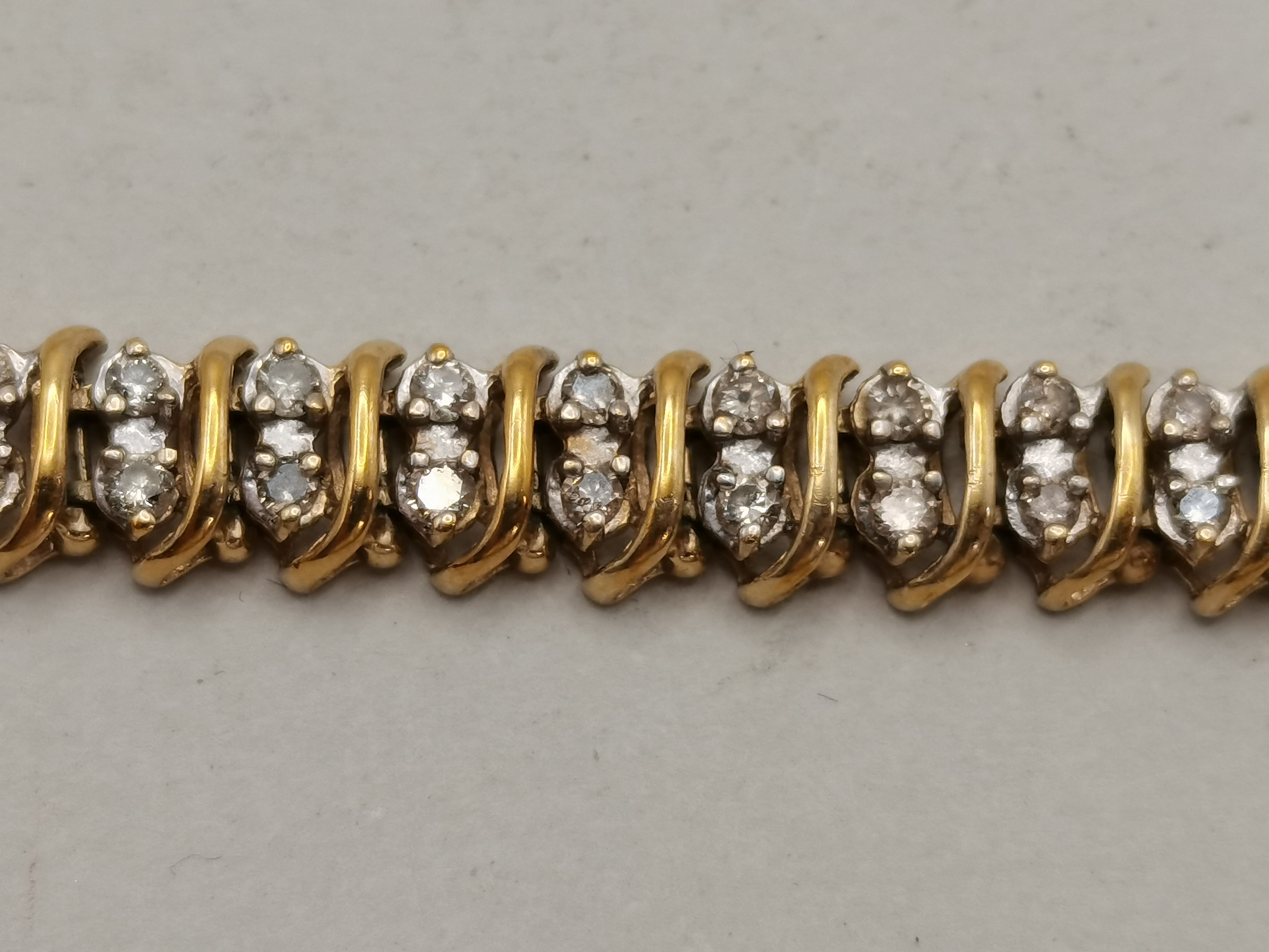 Diamond and gold set bracelet 18cm long 10g - Image 2 of 3