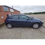Vauxhall astra exclusive 5 door hatch back YH60 FOF first reg 18-10-2010 70k miles just out of MOT g