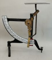Voor Huishoudelijk Gebruik Pendulum postal scales circa 1910