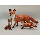 Beswick Fox with 2 cubs