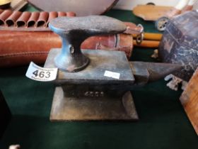 An anvil marker 4006 with shoe last