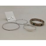 Collection of 5 pieces of jewellery including sterling silver and stainless steel.