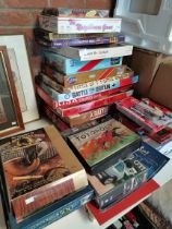 Over 20 boxed board games incl Battle of Britain, Totopoly etc