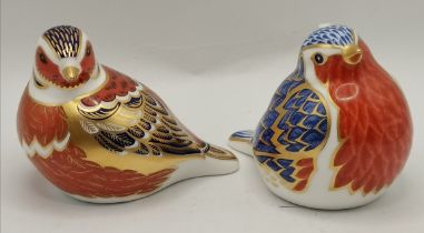 2 x Crown Derby robin paperweights with gold stopp