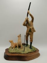 Border Fine Arts figure - 'Reaching for the high bird'