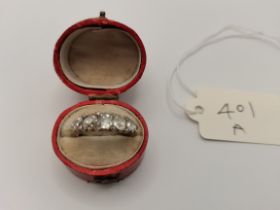Victorian graduated 5 stone diamond ring 18ct gold